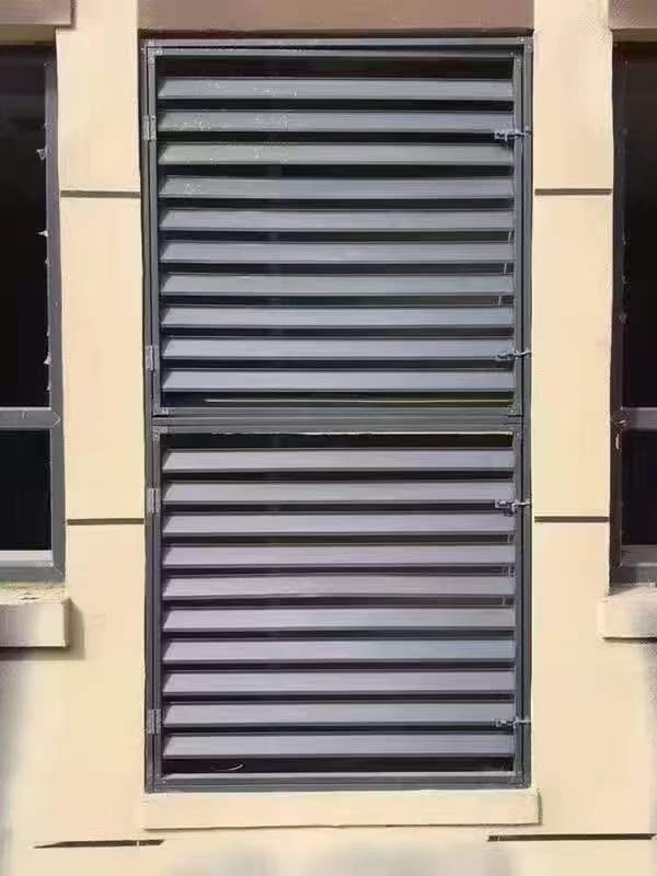 天津镀锌铁板空调罩铝格栅百叶窗 - 厂家
